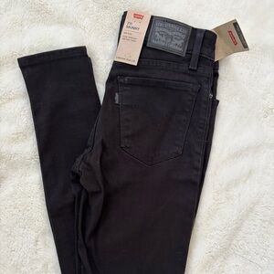 Levi's Women’s 711 Skinny Black Jeans